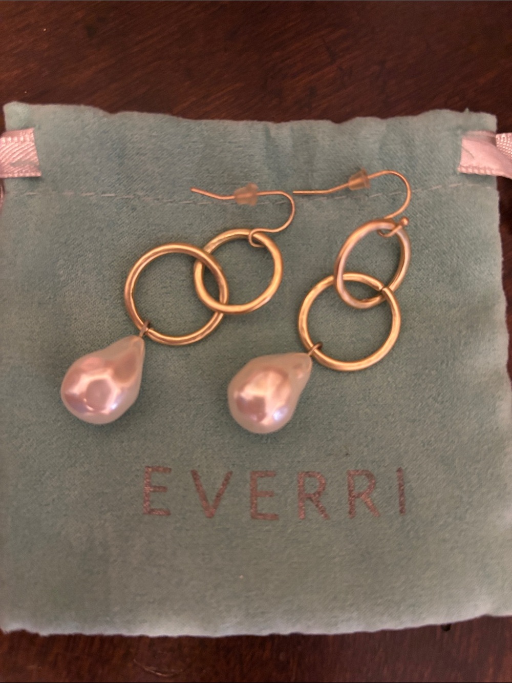 EverEri Gold Hoop Earrings with Pink Teardrop Pearls